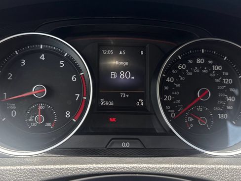 Used 2016 Volkswagen GTI SE FWD image 21