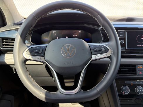 Used 2024 Volkswagen Taos S image 17