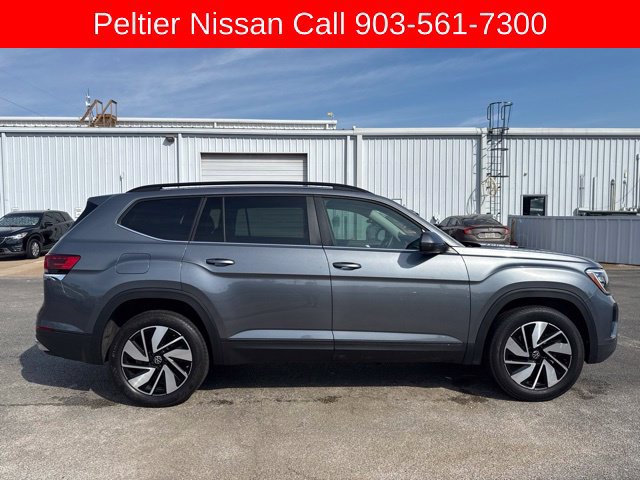 Used 2025 Volkswagen Atlas SE AWD/4WD image 6