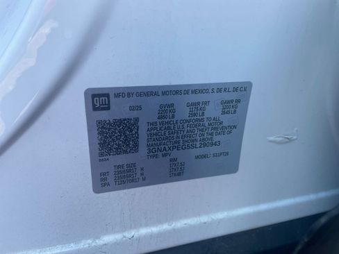 Used 2025 Chevrolet Equinox LT image 28