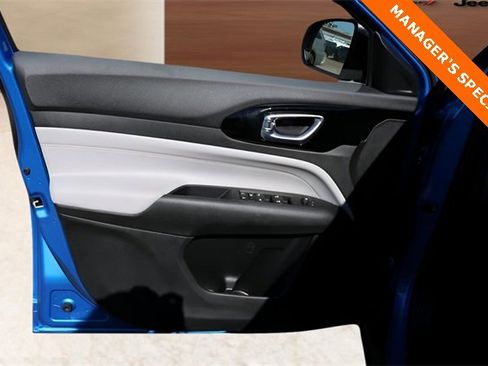 New 2026 Jeep Compass Limited image 10