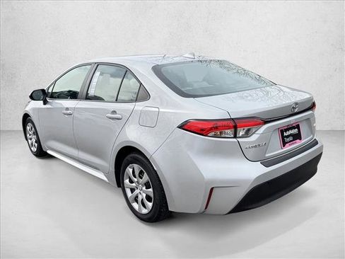 Used 2024 Toyota Corolla LE image 11