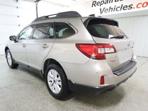 Used 2017 Subaru Outback 2.5i Premium AWD/4WD image 3