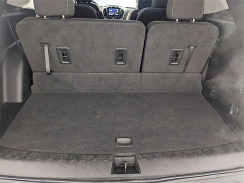 Used 2020 Chevrolet Traverse LT image 29