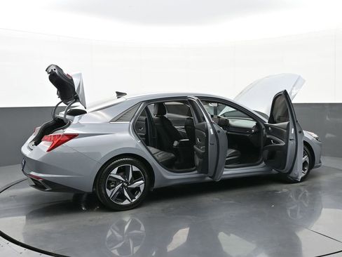 Certified 2021 Hyundai Elantra Limited image 48