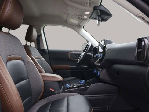 Used 2023 Ford Bronco Sport Outer Banks w/ Tech Package image 37