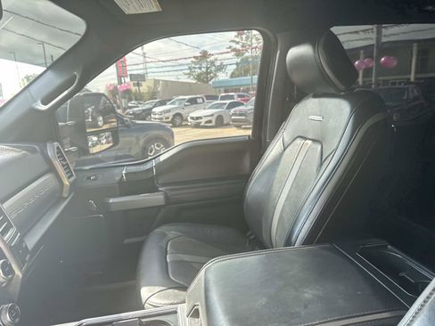 Used 2019 Ford F250 Platinum w/ Platinum Ultimate Package image 15