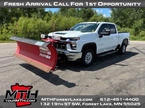 Used 2022 Chevrolet Silverado 2500 LT AWD/4WD image 4