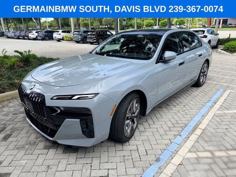 Certified 2023 BMW 740i RWD image 2