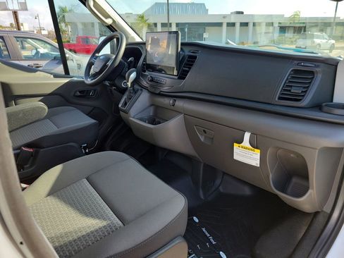 New 2026 Ford Transit 250 148 Medium Roof RWD image 10