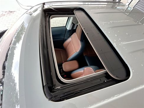 Used 2024 Ford Maverick Lariat image 40