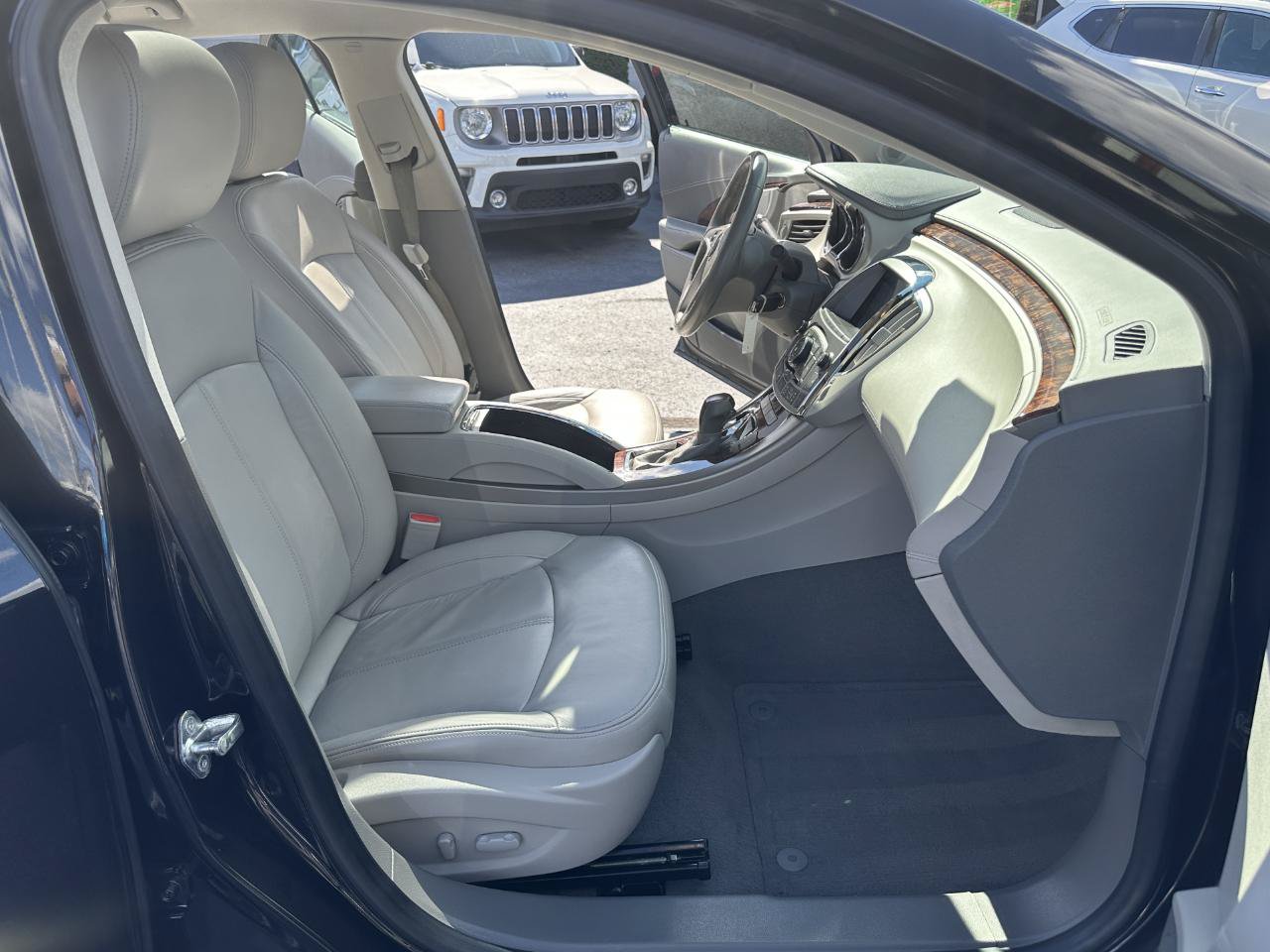 Used 2012 Buick LaCrosse Premium FWD image 42