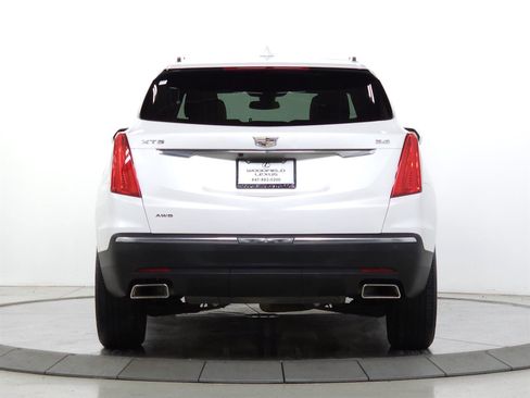 Used 2017 Cadillac XT5 Premium Luxury w/ LPO, Wheel Lock Package image 7