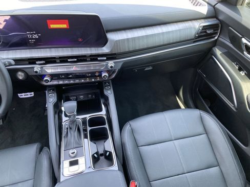 Certified 2025 Kia Telluride SX FWD image 11