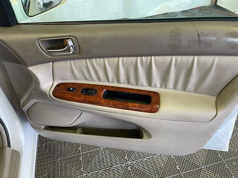 Used 2003 Toyota Camry XLE FWD image 14