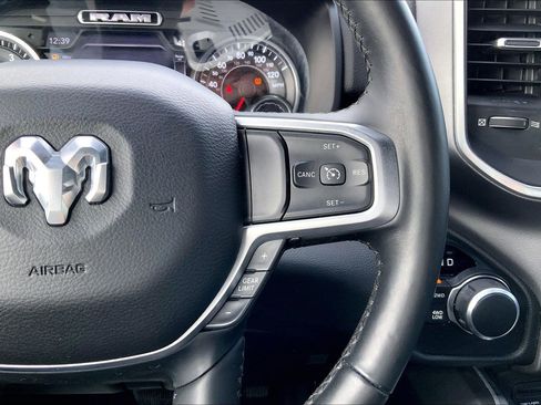Used 2019 RAM 1500 Big Horn image 23