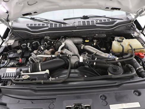 Used 2021 Ford F450 Platinum w/ FX4 Off-Road Package image 43