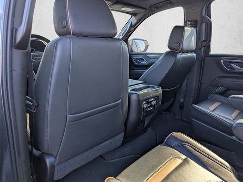Used 2021 GMC Yukon XL AT4 w/ Technology Package AWD/4WD image 24