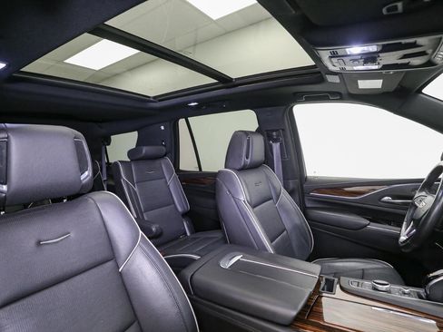 Used 2021 Cadillac Escalade Premium Luxury w/ Performance Package image 20