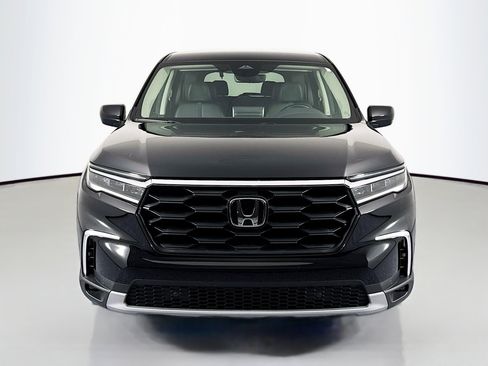 Certified 2025 Honda Pilot EX-L image 2