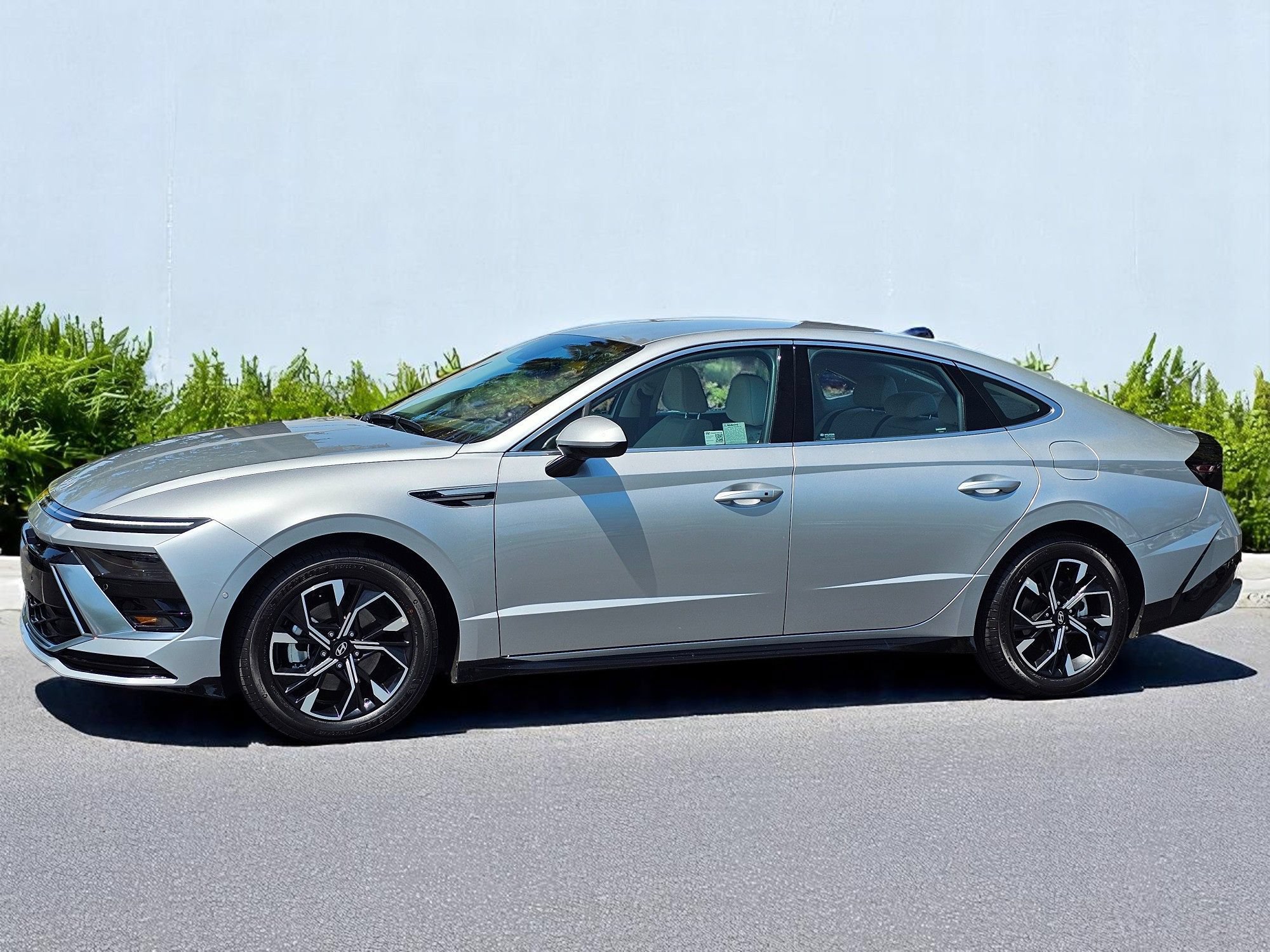 Used 2025 Hyundai Sonata SEL FWD image 9