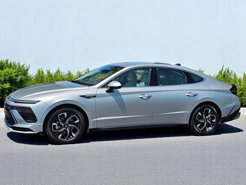 Used 2025 Hyundai Sonata SEL image 9