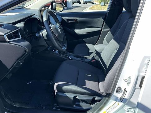 Used 2024 Toyota Corolla LE image 4