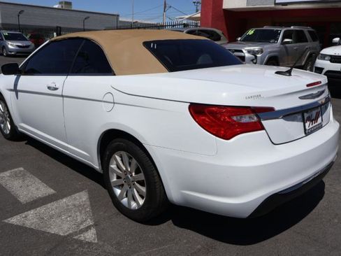 Used 2012 Chrysler 200 Touring FWD image 5