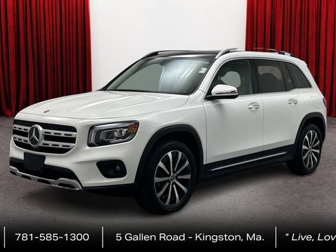Used 2023 Mercedes-Benz GLB 250 4MATIC w/ Premium Package image 1