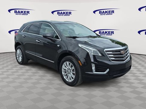 Used 2018 Cadillac XT5 AWD image 3