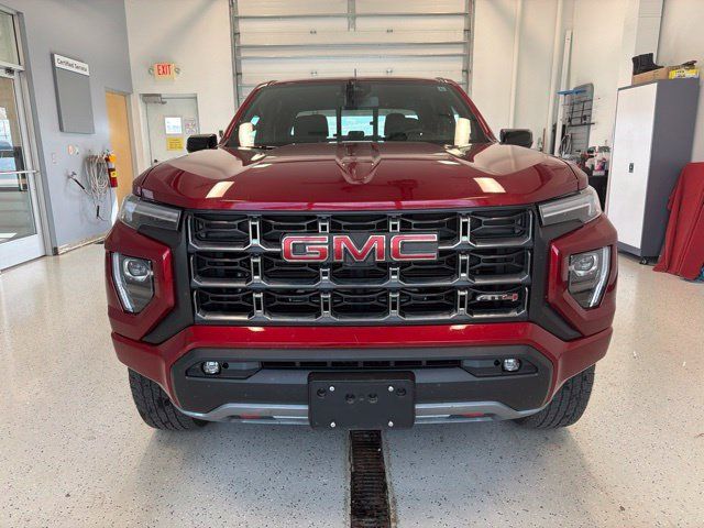 Used 2025 GMC Canyon AT4 AWD/4WD image 4