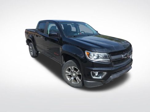 Used 2017 Chevrolet Colorado Z71 image 3