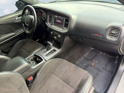 Used 2019 Dodge Charger Scat Pack w/ Dynamics Package image 27