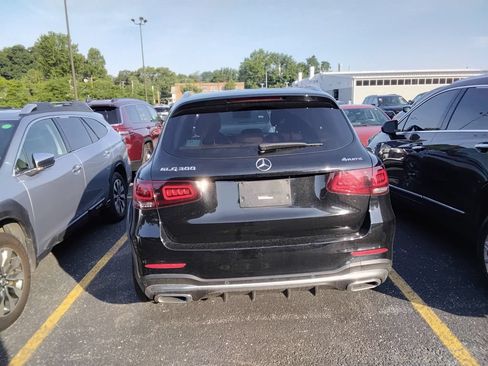 Used 2022 Mercedes-Benz GLC 300 4MATIC image 7