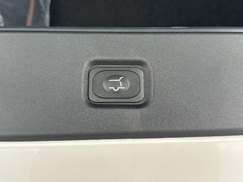 New 2026 Lincoln Navigator Reserve image 22