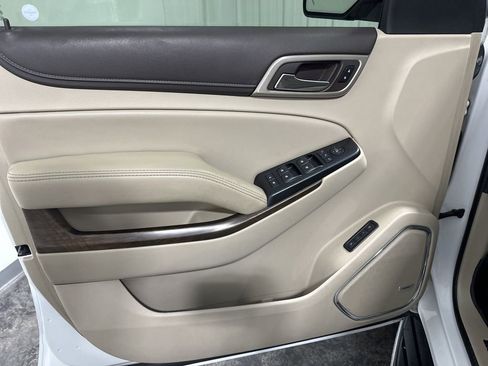 Used 2018 GMC Yukon XL Denali w/ Open Road Package AWD/4WD image 10