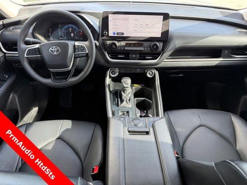 Used 2024 Toyota Grand Highlander FWD image 14