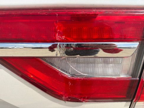 Used 2017 Lincoln Navigator Select RWD image 14
