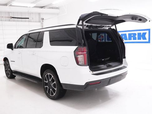 Used 2023 Chevrolet Suburban RST w/ Luxury Package RWD image 11