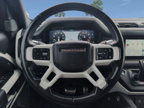 Used 2021 Land Rover Defender 110 X-Dynamic HSE AWD/4WD image 13