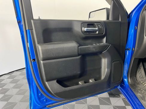 Used 2023 Chevrolet Silverado 1500 Custom w/ LPO, Dark Essentials Package image 9