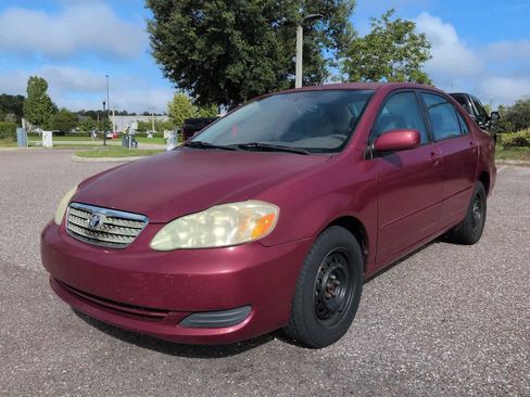 Used 2005 Toyota Corolla LE w/ Audio Value Pkg FWD image 2