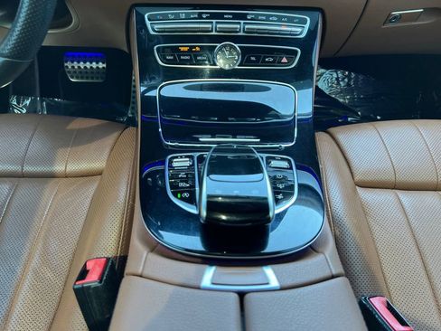 Used 2018 Mercedes-Benz E 400 Coupe image 11