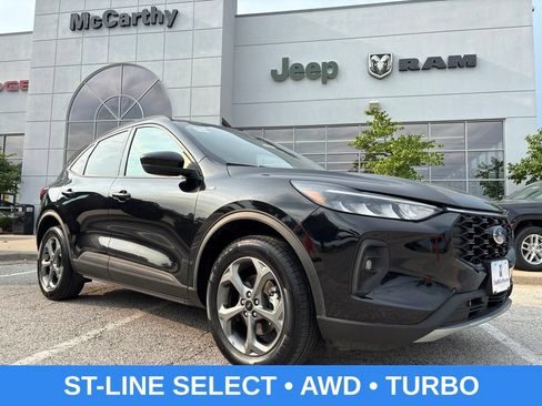 Used 2025 Ford Escape ST-Line Select AWD/4WD image 1