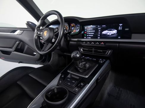 Certified 2022 Porsche 911 Carrera S RWD image 32