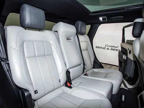Used 2020 Land Rover Range Rover Sport HSE AWD/4WD image 15