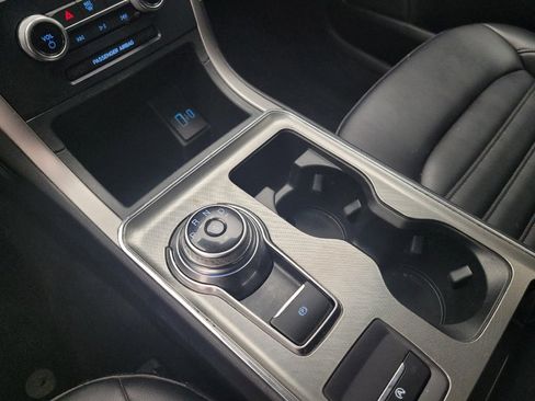 Used 2022 Ford Edge SEL image 26