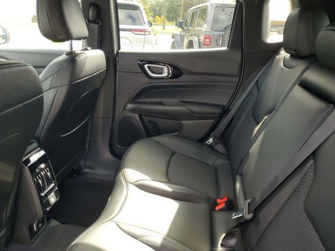 New 2026 Jeep Compass Latitude AWD/4WD image 25