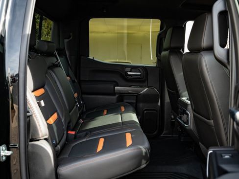 Used 2020 GMC Sierra 1500 AT4 w/ Off-Road Performance Package image 44