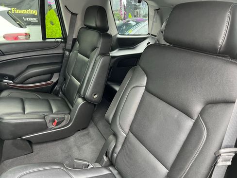 Used 2019 GMC Yukon SLT image 25